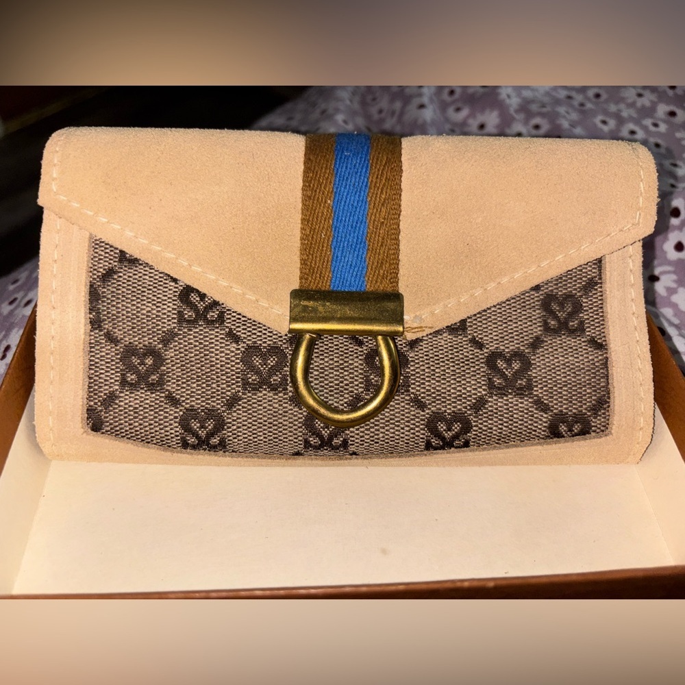 Sans Souci Multicolor Handcrafted Accessories - Picture 3 of 7